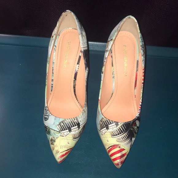 Cityscape Stiletto Heels - Picture 2 of 3